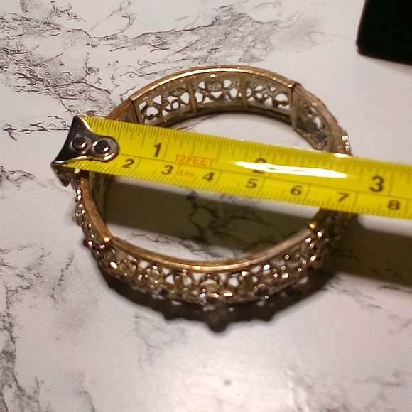 Filagree and Scroll Multi- tone and Rhinestone Stretch Bracelet - Picture 7 of 9